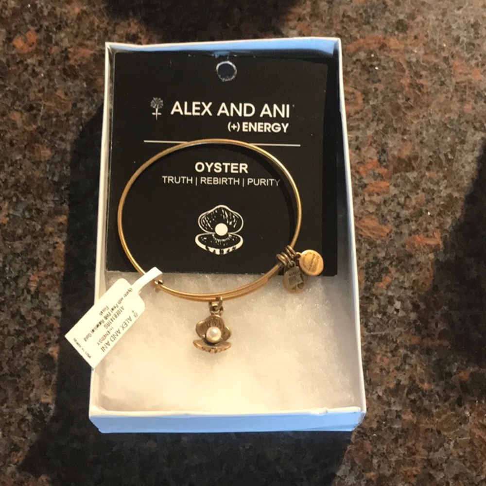 ALEX AND ANI (+) ENERGY OYSTER CHARM BANGLE